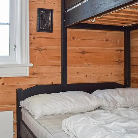4 Bedroom Lovely In