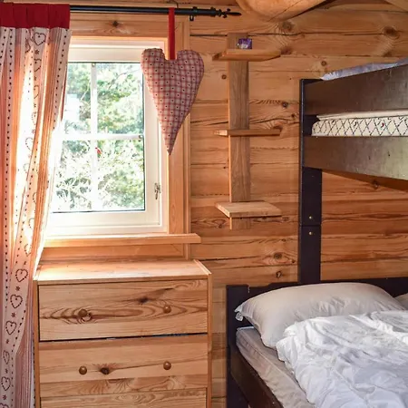 4 Bedroom Lovely In Дом отдыха