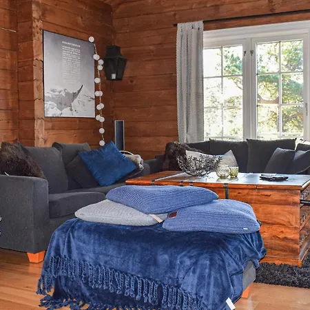 Дом отдыха 4 Bedroom Lovely In Treungen